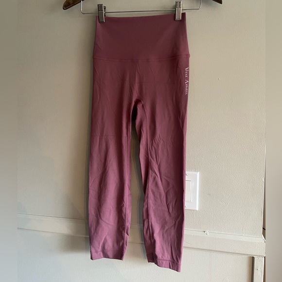 🌸 Vitae Apparel 🌸 cropped mauve leggings - Picture 2 of 9